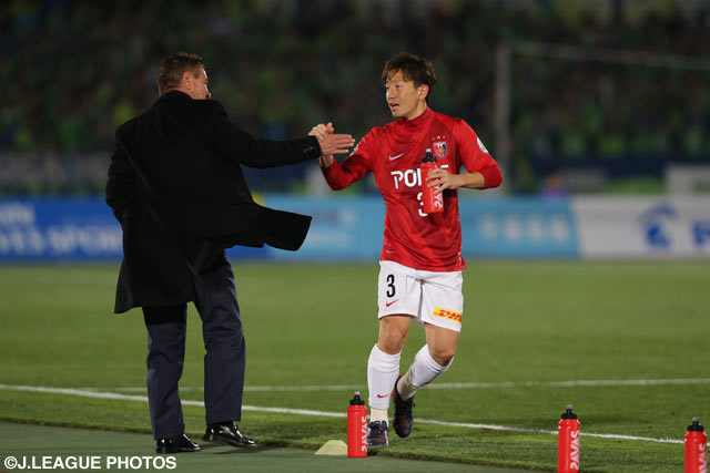 勝ち越し点を決めた宇賀神(浦和)【２０１５シーズン開幕戦プレイバック 湘南vs浦和】