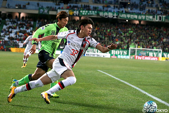 右サイドを突破する橋本　拳人【ＡＣＬ GS MD1 全北現代vsFC東京】