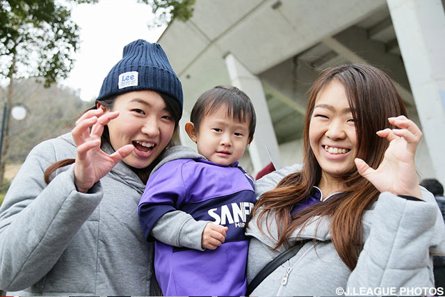 みんなでジャガーポーズ！！【明治安田Ｊ１ 1st 第1節 広島vs川崎Ｆ】