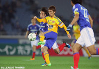 相手のミスを突き、追加点を狙った奥埜 博亮（仙台）【明治安田Ｊ１ 1st 第1節 横浜FMvs仙台】