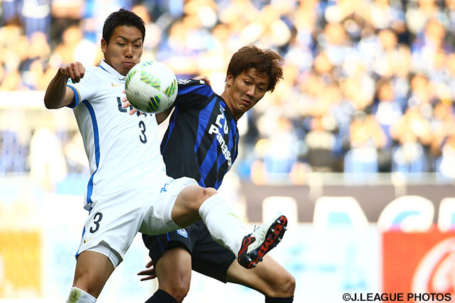 丁々発止の競り合いを繰り広げた昌子 源（鹿島）と長沢 駿（Ｇ大阪）【明治安田Ｊ１ 1st 第1節 Ｇ大阪vs鹿島】