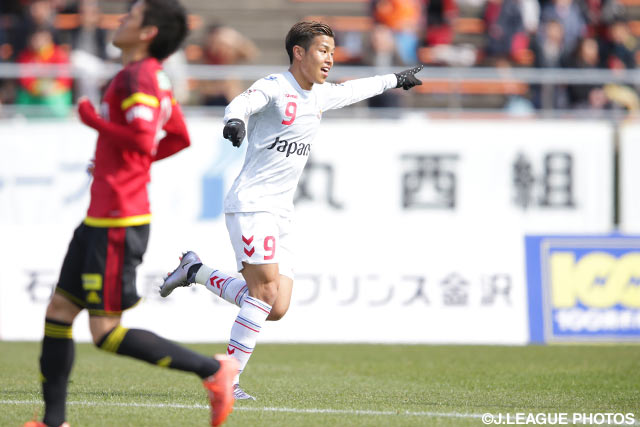 加入後初得点で試合の均衡を破った永井 龍（長崎）【明治安田Ｊ２ 第1節 金沢vs長崎】