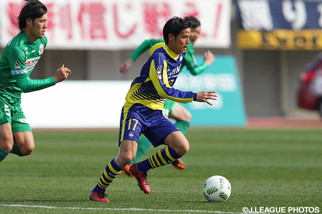 PKで追加点を決め、リードを広げた常盤 聡（群馬）【明治安田Ｊ２ 第1節 群馬vs岐阜】