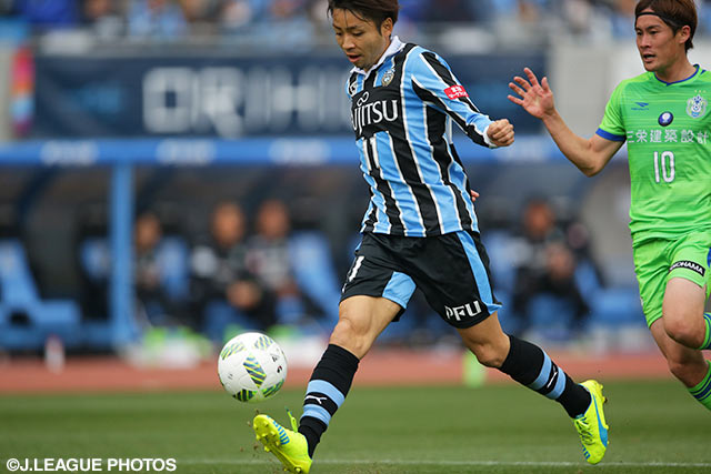 鮮やかに2ゴールを決め、2試合連続得点の小林 悠（川崎Ｆ）【明治安田Ｊ１ 1st 第2節 川崎Ｆvs湘南】