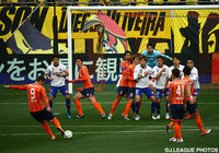 FKを放つネイツ ペチュニク（大宮）【明治安田Ｊ１ 1st 第2節 大宮vs柏】