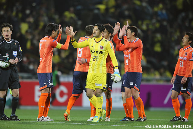 持ち前の堅守で2試合連続無失点勝利を収めた大宮【明治安田Ｊ１ 1st 第2節 大宮vs柏】