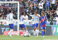 ヘディングで今季初ゴールとなる決勝点を決めた長沢 駿（Ｇ大阪 #20）【明治安田Ｊ１ 1st 第2節 甲府vsＧ大阪】