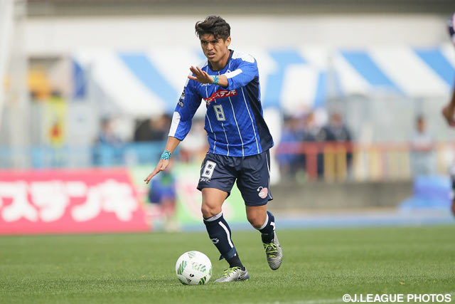 同点ゴールを狙って積極的にミドルシュートを放ったロメロ フランク（水戸）【明治安田Ｊ２ 第2節 水戸vsＣ大阪】