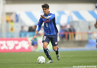 同点ゴールを狙って積極的にミドルシュートを放ったロメロ フランク（水戸）【明治安田Ｊ２ 第2節 水戸vsＣ大阪】