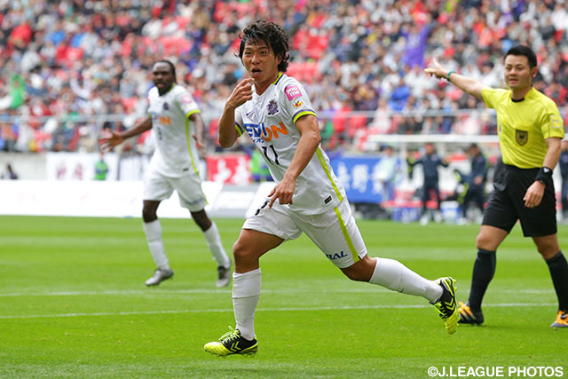 Ｊ１通算最多得点記録1位となる158点目を決めた佐藤 寿人（広島）【明治安田Ｊ１ 1st 第2節 名古屋vs広島】