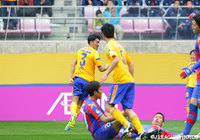 連勝狙うホームの仙台、渡部 博文のヘッドで7分に先制【明治安田Ｊ１ 1st 第2節 仙台vsFC東京】