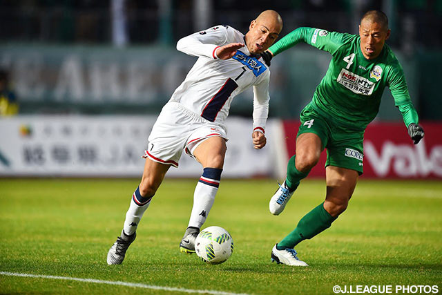 3点目の起点となった新戦力のジュリーニョ（札幌）【明治安田Ｊ２ 第2節 岐阜vs札幌】