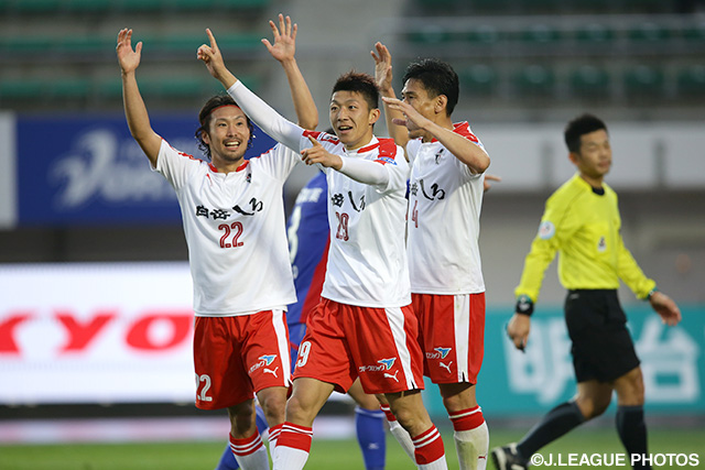 途中出場・齋藤 恵太（熊本）が83分に決勝ヘッド！【明治安田Ｊ２ 第2節 徳島vs熊本】