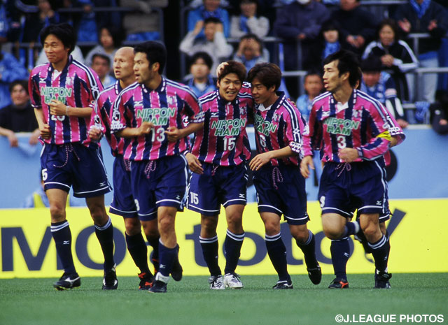 国見高からＣ大阪に加入した01年。1st 5節の磐田戦でＪ１初ゴールをマーク（2001年4月14日）【大久保　嘉人 157の軌跡】