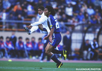 Ｊ１に復帰した03年はリーグ日本人トップの16ゴールを記録した(2003年10月26日)【大久保　嘉人 157の軌跡】