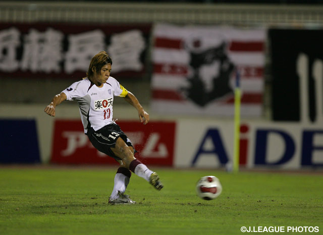 神戸に移籍した07年。大宮戦でＪ１通算50得点を達成（2007年8月15日）【大久保　嘉人 157の軌跡】