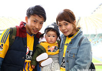 家族でスタジアムに訪れた、仙台のファン・サポーター【明治安田Ｊ１ 1st 第3節 仙台vs鹿島】