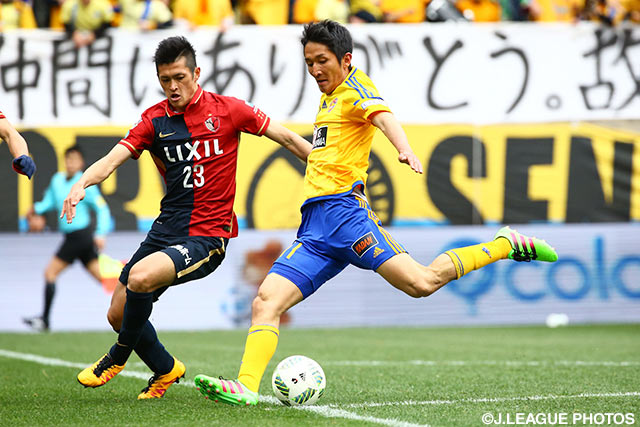 カウンターアタックから追加点を狙った金園 英学（仙台）【明治安田Ｊ１ 1st 第3節 仙台vs鹿島】