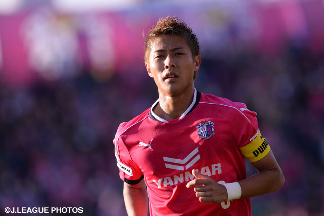 キャプテンの柿谷 曜一朗（Ｃ大阪）にはこの日も多くの声援が集まっていた【明治安田Ｊ２ 第3節 Ｃ大阪vs群馬】