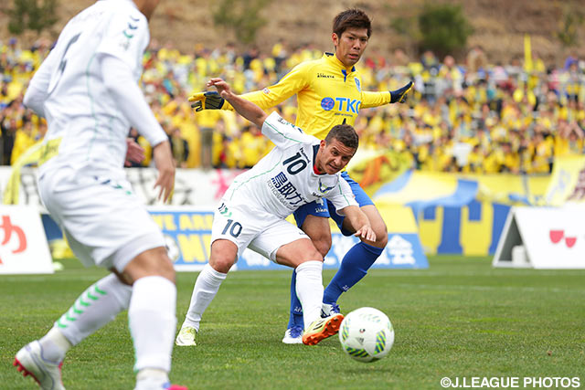2本のシュートを放ったフェルナンジーニョ（鳥取）【明治安田Ｊ３ 第1節 栃木vs鳥取】