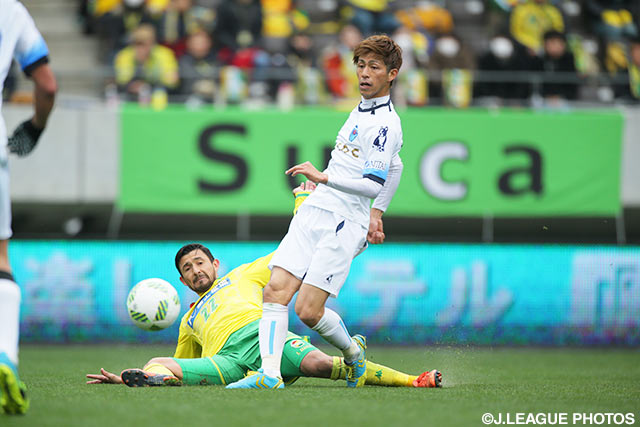 チーム最多3本のシュートで気を吐いた佐藤 謙介（横浜FC）【明治安田Ｊ２ 第3節 千葉vs横浜FC】