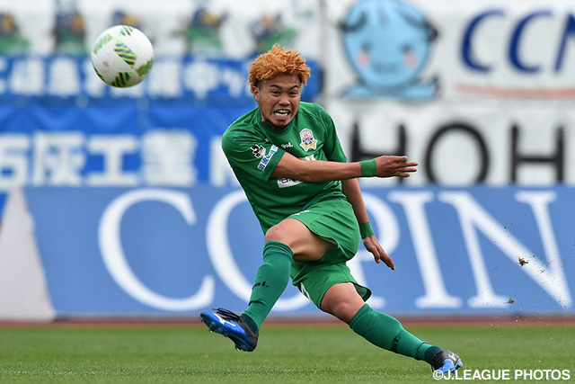 先制ゴールの起点となった田中 パウロ淳一（岐阜）【明治安田Ｊ２ 第3節 岐阜vs北九州】