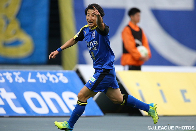 試合終盤に決勝のヘッドを決めた後藤 優介（大分）【明治安田Ｊ３ 第1節 大分vs長野】