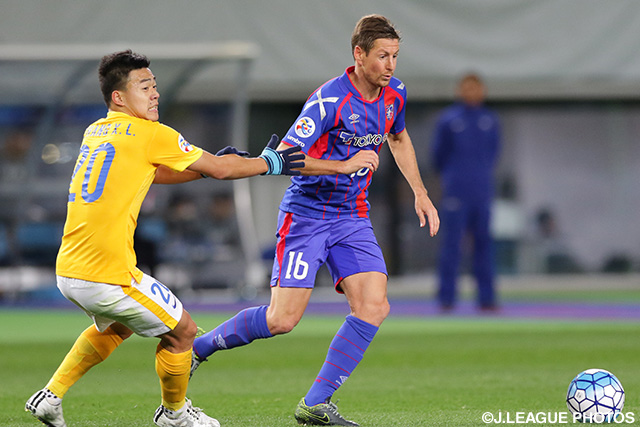 前節に続くゴールを狙ったネイサン バーンズ（FC東京）【ＡＣＬ GS MD3 FC東京vs江蘇蘇寧】