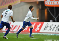 59分に武富 孝介が頭で決め、同点に追いついた柏【明治安田Ｊ１ 1st 第4節 新潟vs柏】