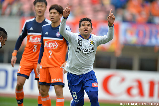 交代出場から7分後に逆転ゴールを決めたエデルソン（柏）【明治安田Ｊ１ 1st 第4節 新潟vs柏】