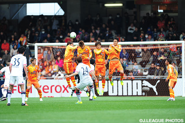 セットプレーのキッカーを務め、2点に絡んだ福森 晃斗（札幌 #24）【明治安田Ｊ２ 第4節 清水vs札幌】