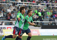 後半アディショナルタイムに同点ゴールを決めたフェルナンジーニョ（鳥取）【明治安田Ｊ３ 第2節 鳥取vs秋田】