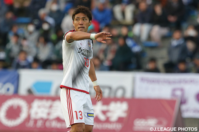 味方に指示を出す水永 翔馬（金沢）【明治安田Ｊ２ 第4節 町田vs金沢】