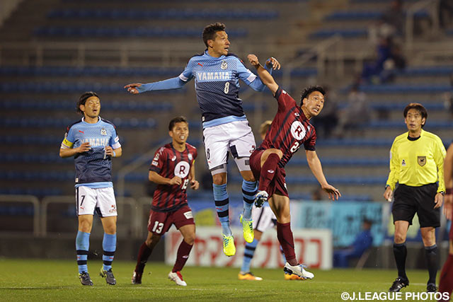 先制点につながるヘディングなど制空権を握ったジェイ（磐田）【ＹＮＣ GS 第1節 磐田vs神戸】