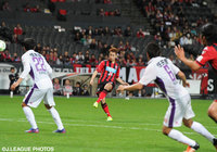 直接FKを鮮やかに蹴り込み、リードを広げた福森 晃斗（札幌）【明治安田Ｊ２ 第5節 札幌vs京都】