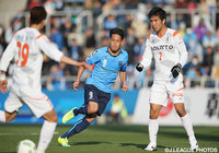 津田 知宏（横浜FC）は果敢にゴールへ迫ったが今季初得点ならず【明治安田Ｊ２ 第5節 横浜FCvs愛媛】