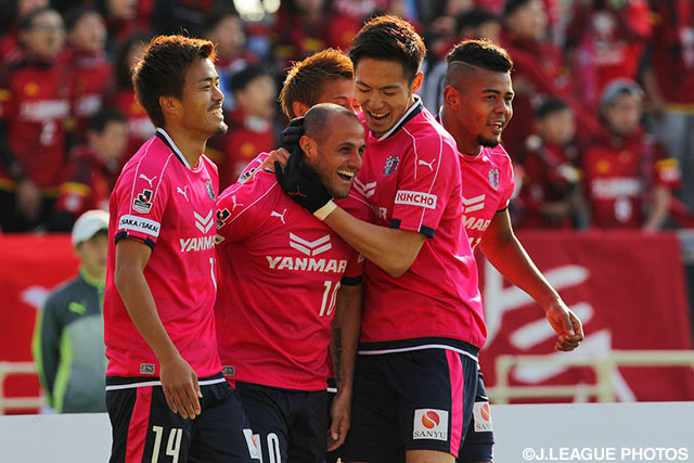 ブルーノ メネゲウ（#10）が華麗なトラップからＪリーグ初得点を決め、早々に先制したＣ大阪【明治安田Ｊ２ 第5節 Ｃ大阪vs金沢】