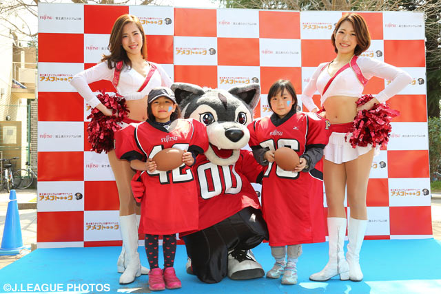 美しくも逞しい女性達が会場を彩ります【ＹＮＣ GS 第2節 川崎Ｆvs福岡】