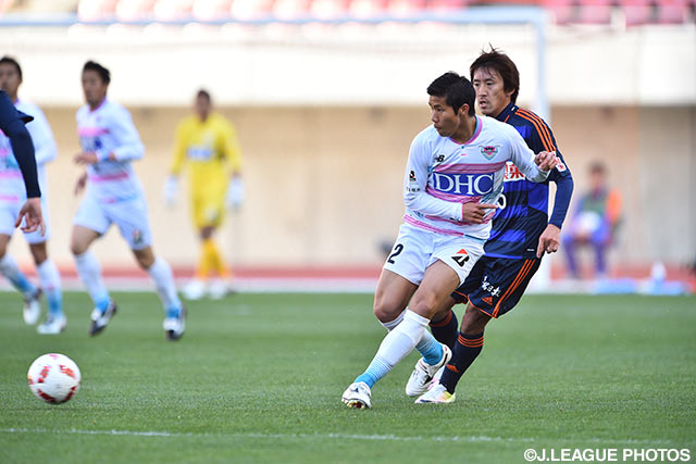 左サイドからの攻撃参加でチャンスを作った三丸 拡（鳥栖）【ＹＮＣ GS 第2節 新潟vs鳥栖】