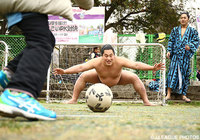 「どすこいPK対決」で関取と対峙！ゴールが小さくみえる？【明治安田Ｊ１ 1st 第5節 川崎Ｆvs鹿島】