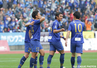 直接FKを決め先制点をもたらした鈴木 崇文（町田 #17）【明治安田Ｊ２ 第6節 町田vs札幌】