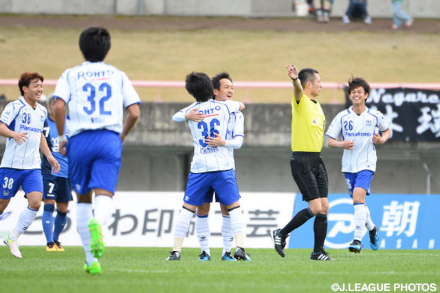 52分に同点ゴールを決めた二川 孝広（Ｇ大23）【明治安田Ｊ３ 第3節 富山vsＧ大23】