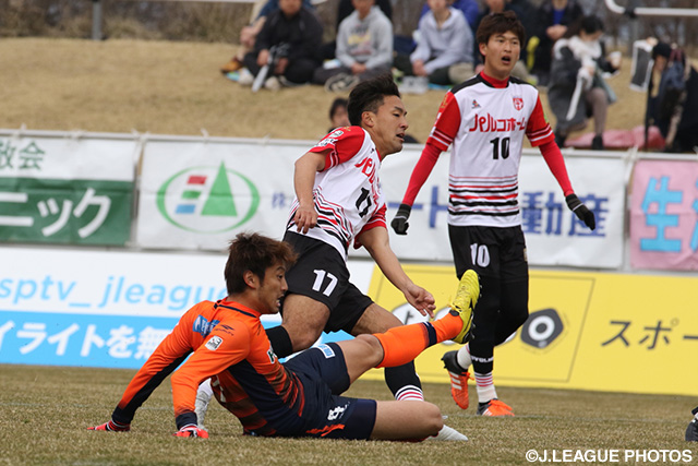 両チーム最多タイの4本のシュートを放つなど気を吐いた梅内 和磨（盛岡）【明治安田Ｊ３ 第3節 盛岡vs長野】