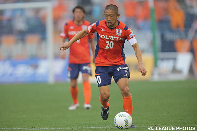 ボレーシュートで見事に追加点を決めた河原 和寿（愛媛）【明治安田Ｊ２ 第6節 愛媛vs北九州】