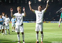 広島の無失点勝利に貢献した塩谷 司（#33）と千葉 和彦【ＡＣＬ GS MD4 ブリーラムvs広島】