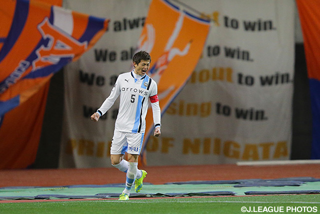 23分にヘディングでこの日2点目のゴールを決めた谷口 彰悟（川崎Ｆ）【ＹＮＣ GS 第3節 新潟vs川崎Ｆ】