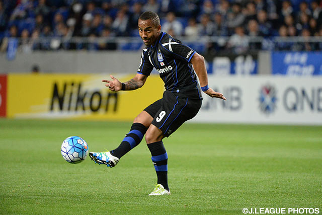 アグレッシブなプレーでチャンスを作ったアデミウソン（Ｇ大阪）【ＡＣＬ GS MD4 Ｇ大阪vs上海上港】