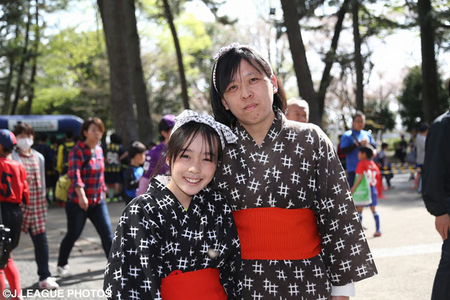 温泉どころ草津のサポーターが粋な姿で来場【明治安田Ｊ２ 第7節 群馬vs京都】