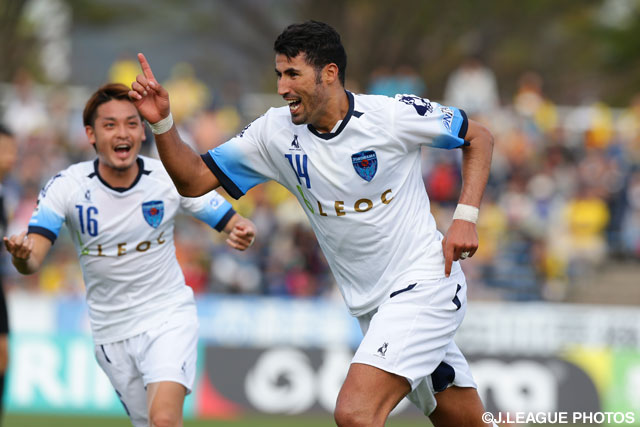 加入後初ゴールを含む２ゴールを決め、勝利に貢献したイバ（横浜FC）【明治安田Ｊ２ 第7節 北九州vs横浜FC】