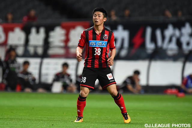 初先発を飾り、バー直撃のシュートを放った菅 大輝（札幌）【明治安田Ｊ２ 第7節 札幌vs岡山】